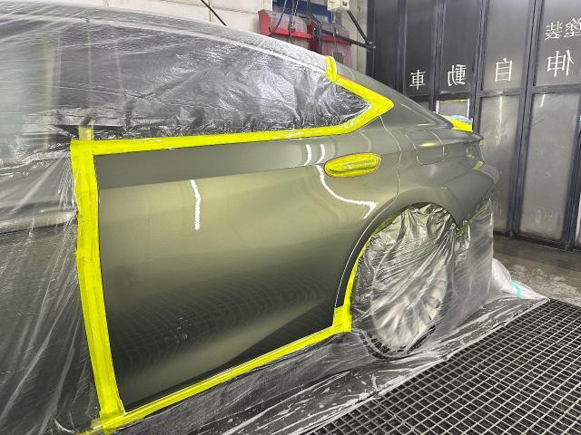 レクサス　ＥＳ300 クォーター、リヤバンパー修理 ・鈑金塗装 ・キズ・へこみ直し