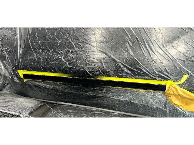 ダイハツ　ムーヴ　サイドステップ交換とロッカーパネル修理 ・鈑金塗装 ・キズ・へこみ直し