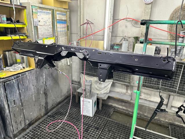 トヨタ　ノア　フロント廻り修理 ・鈑金塗装
・板金・外装補修