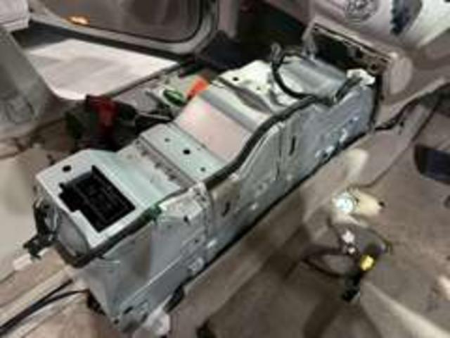 各ブロックの電圧調整を行い、システムの安定性を確保します。