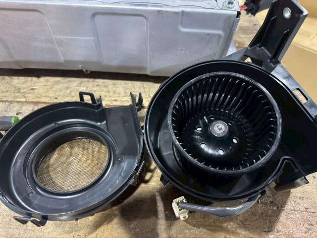 アクアのハイブリッドエラー修理！17万キロまで粘った優秀な一台