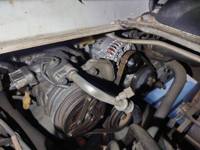 ダイハツ　ハイゼットトラック　オルタネーター交換　【奈良市　針テラス近く　　レッカー　持込タイヤ交換　パーツ取り付け　鈑金　塗装　事故修理　大和郡山市　天理市　桜井市　ハイブリッドバッテリーリビルト】　