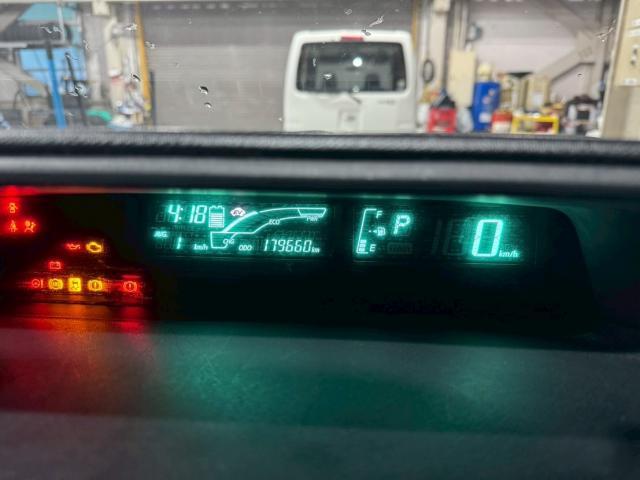 アクア NHP10 走行18万キロからの復活！2年保証バッテリーで次回の車検も安心