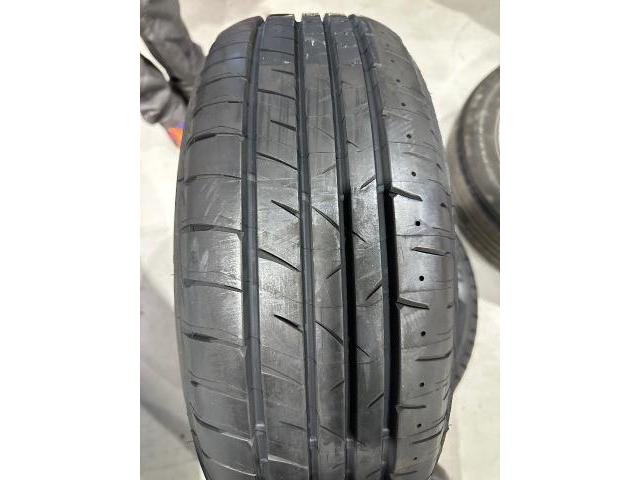 プリウス&alpha;　ネット購入のタイヤを当店へ直送！賢くおトクにタイヤ交換　【奈良市　針テラス近く　　レッカー　持込タイヤ交換　パーツ取り付け　鈑金　塗装　事故修理　大和郡山市　天理市　桜井市　ハイブリッドバッテリーリビルト】　