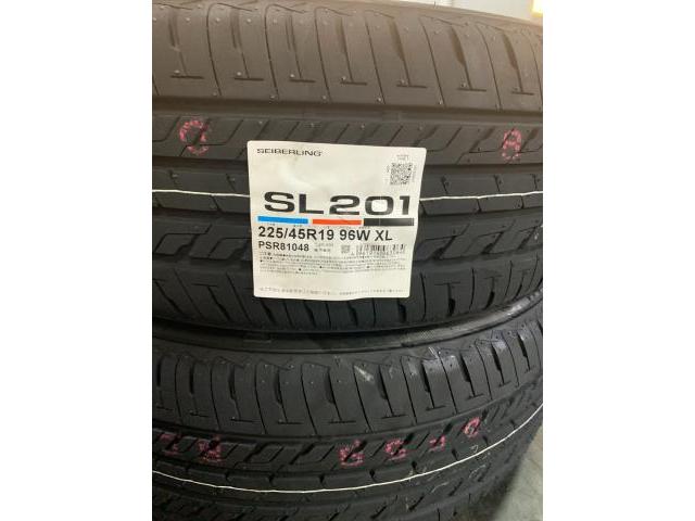 マツダ　アテンザ　当店でタイヤお買い上げ。
225/45R19
戸田市　さいたま市　蕨市　川口市　和光市　北区　練馬区　板橋区　