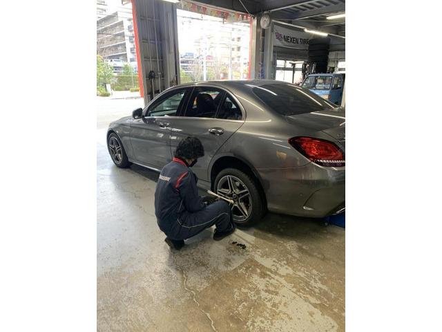 メルセデスベンツ　C180　持込タイヤ交換　245/40R18
持込タイヤ専門店タイヤマルシェ
埼玉県　戸田市　蕨市　和光市　川口市　さいたま市　東京都北区　板橋区

