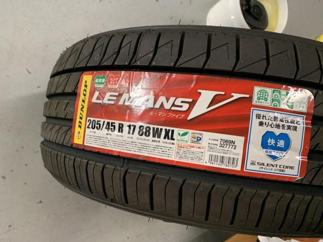 スズキ　スイフトスポーツ　タイヤ交換　持ち込み　205/45R17
タイヤ交換専門店タイヤマルシェ
埼玉県　戸田市　川口　蕨　和光　さいたま　与野　大宮
東京都北区　練馬区　板橋区　高島平　