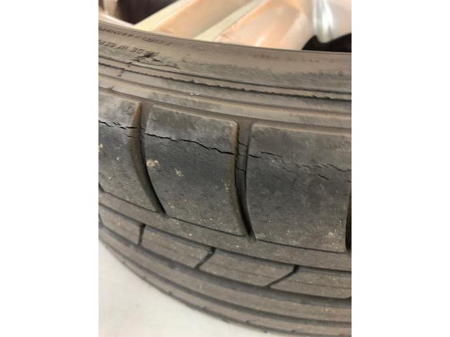 アウディ　Ｓ５　ホイール・タイヤ交換　255/35R19
タイヤマルシェ