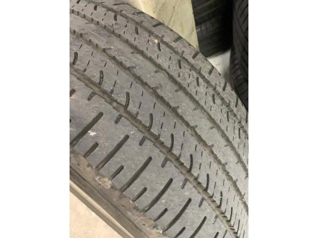 三菱　デリカＤ：５　ホイール・タイヤ交換　225/55R18
タイヤマルシェ