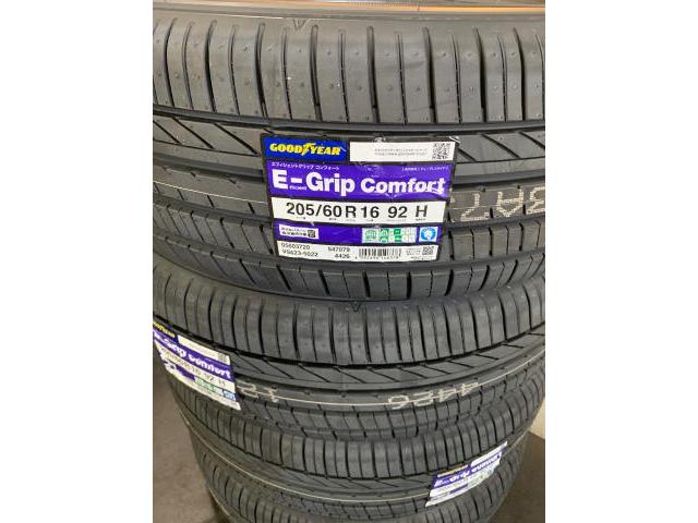 ホンダ　ステップワゴンスパーダ　ホイール・タイヤ交換　205/60R16