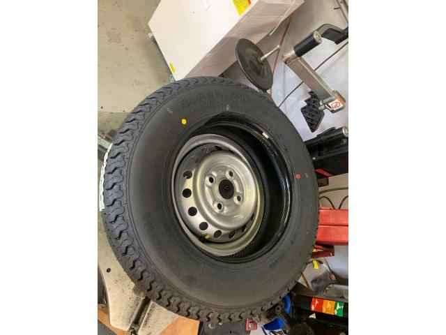 ダイハツ　ハイゼットバン　ホイール・タイヤ交換　145/80R12