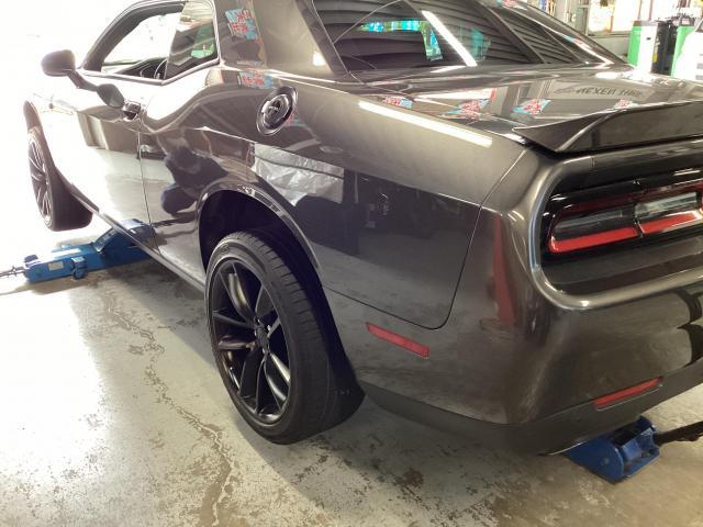 ダッジ ダッジ・チャレンジャー 20インチタイヤ交換