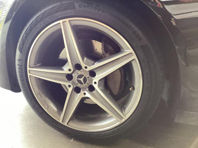 メルセデス・ベンツ　Ｃクラス　18インチタイヤ交換