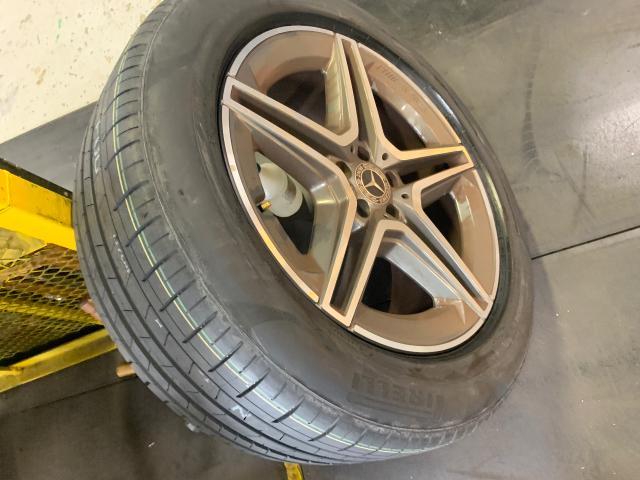 メルセデス・ベンツ　ＧＬＳ　ホイール・タイヤ交換　275/45R20