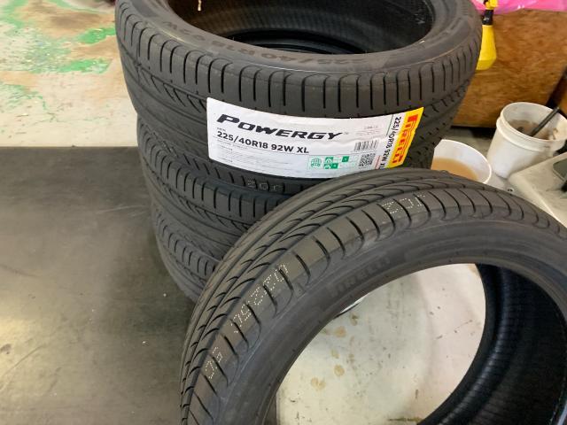 フォルクスワーゲン ゴルフ ホイール・タイヤ交換 225/40R18