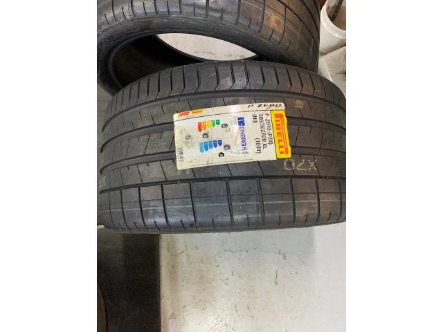 ポルシェ　９１１　ホイール・タイヤ交換　305/30R20