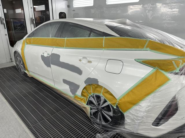トヨタ プリウスＰＨＶ 板金塗装修理　知立市のお客様　 左側面板金塗装修理(フロントドア、リヤドア、クォーター)