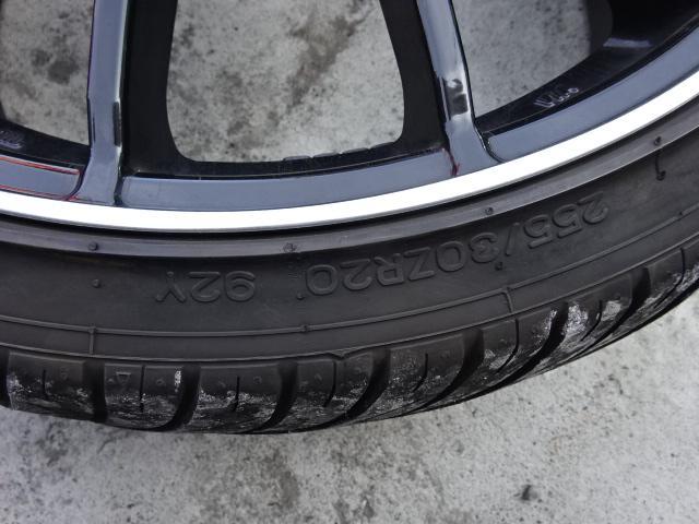 225/30R20　タイヤ持込組替作業