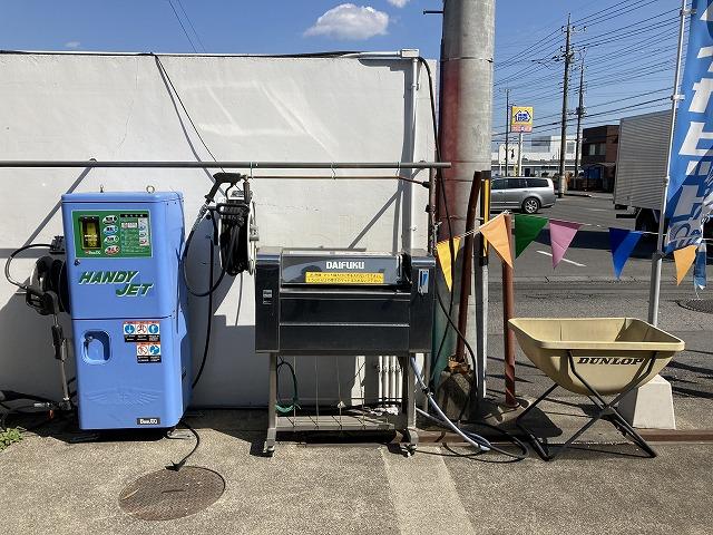 マット洗浄機やスチーム洗浄機も完備しております。