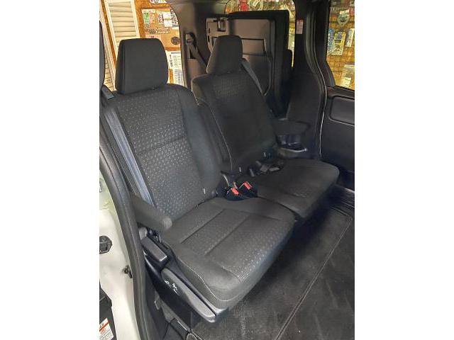 トヨタ　ノアハイブリッド　シートカバー販売取付　完全予約制　東京都　日野市　西平山　豊田　多摩平　富士町　旭ヶ丘　八王子　多摩地区　カスタム　コーティング　メンテナンス　電装品取付　
