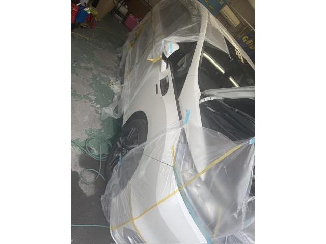 ホンダ　オデッセイハイブリッド　簡易鈑金塗装