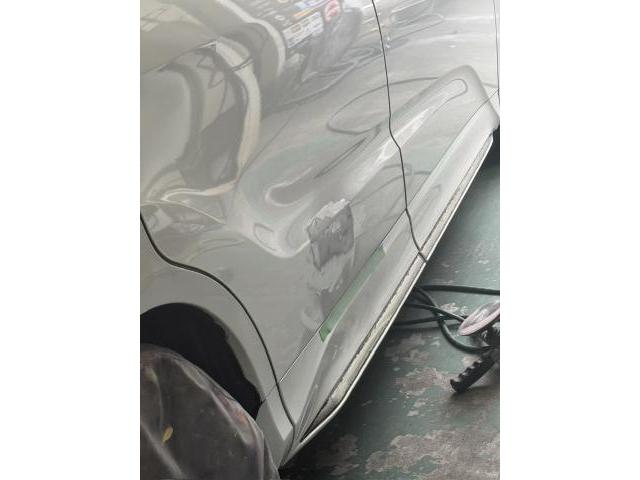 ホンダ　オデッセイハイブリッド　簡易鈑金塗装