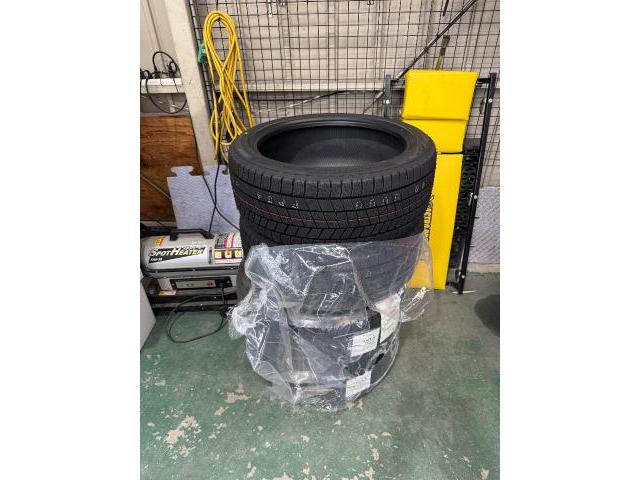 トヨタ　ＧＲカローラ　タイヤ交換