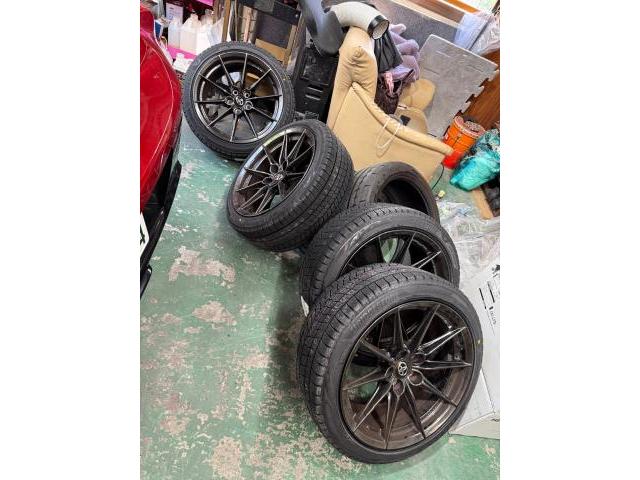 トヨタ　ＧＲカローラ　タイヤ交換