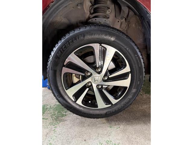 ホンダ　フリード＋　タイヤ交換