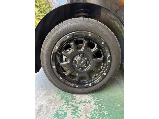 三菱　デリカＤ：２　タイヤ交換