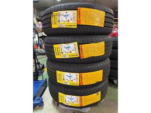 トヨタ　ＲＡＶ４　タイヤ交換