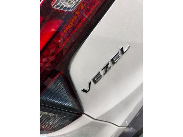 ホンダ　ヴェゼル　タイヤ交換