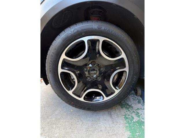 ＭＩＮＩ　ＭＩＮＩ　タイヤ交換
