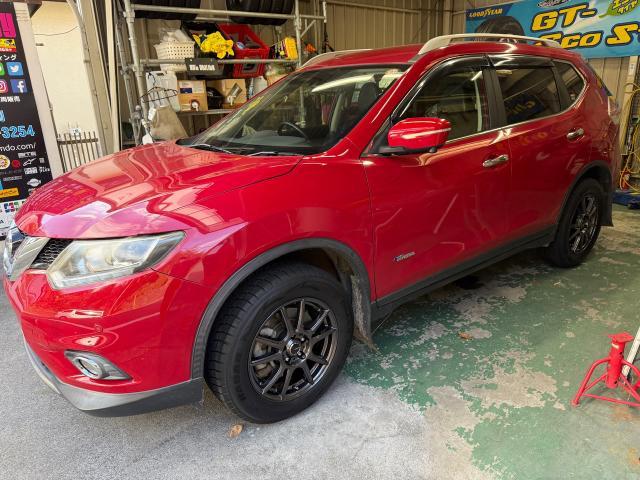 日産　エクストレイル　ホイール・タイヤ交換