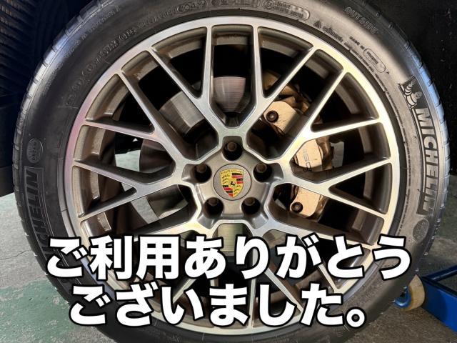 ポルシェ　マカン　タイヤ交換