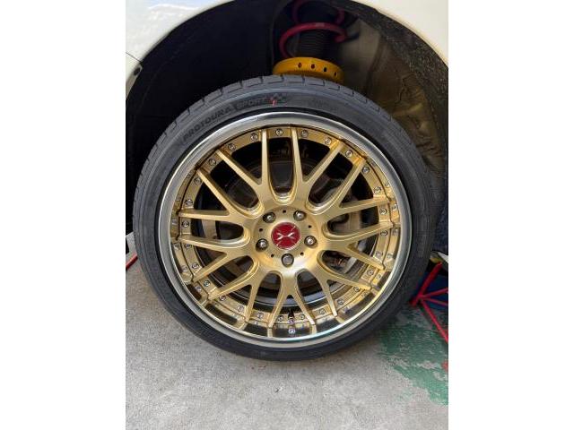 スバル　レヴォーグ　タイヤ交換