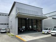 中型まで入庫可能な工場も併設