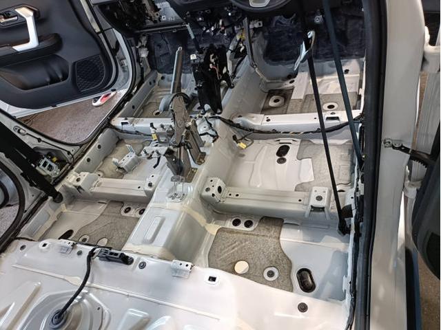 TOYOTA トヨタ ライズ 福岡 久留米 灯油をこぼした！ 車内クリーニングとカーエアコンクリーニング  保険の対応ができますのでお氣軽にお電話ください！