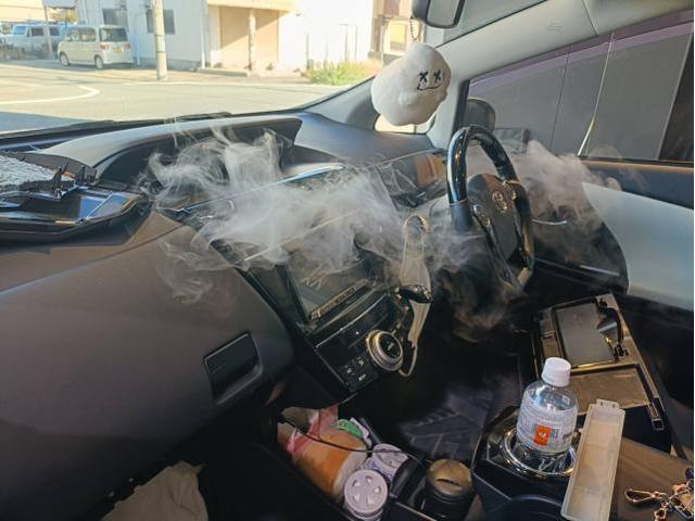 TOYOTA トヨタ プリウス DAA-ZVW51 カーエアコンクリーニング 福岡 久留米 山口 下関 広島  カビの匂いがする 