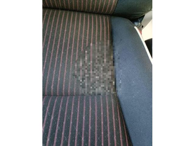 TOYOTA トヨタ ヴィッツ ペットの嘔吐クリーニング シート洗浄 福岡 久留米 車内クリーニングとカーエアコンクリーニングのことなら当店へ