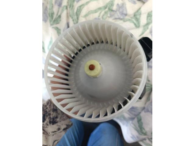 TOYOTA トヨタ ハイラックス カーエアコン洗浄 納車前にエアコンクリーニングして綺麗な空氣を 福岡 久留米 熊本 広川 みやま 全国出張