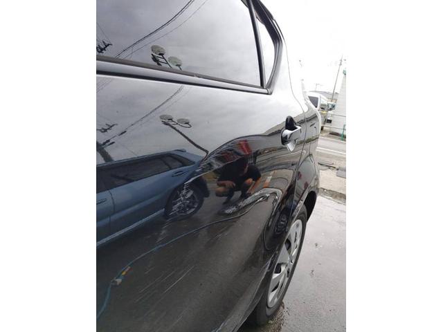 TOYOTA　アクア　左ドア　左クウォーター　左ロッカーパネル　リアバンパー　鈑金塗装　群馬県　伊勢崎市