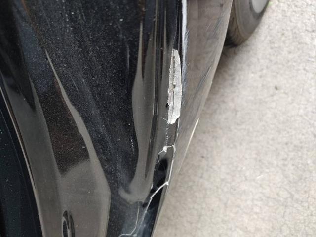 TOYOTA　アクア　左ドア　左クウォーター　左ロッカーパネル　リアバンパー　鈑金塗装　群馬県　伊勢崎市