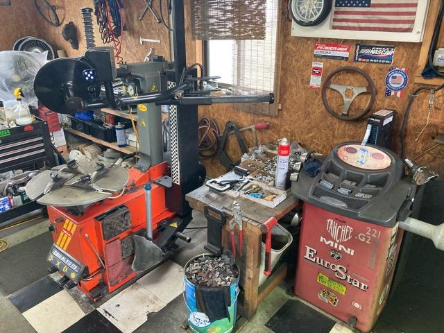 ２０インチまで対応しています！ネットで購入したタイヤの直送もＯＫ！！