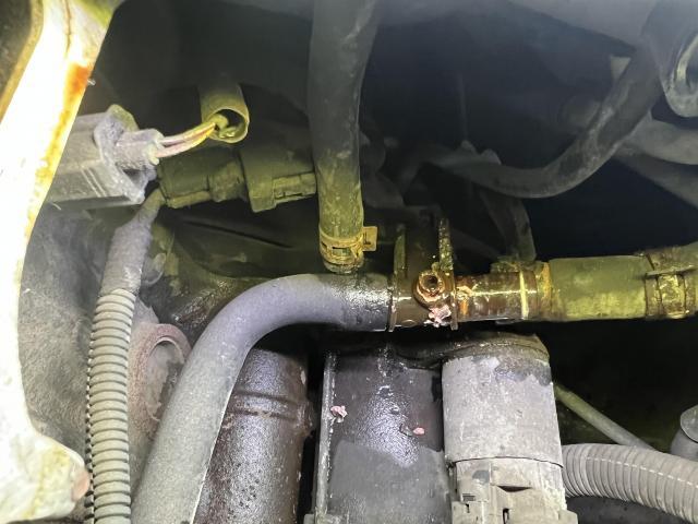 トヨタ　200系ハイエース　クーラント漏れ修理