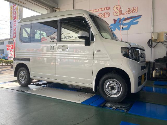 ホンダ　Ｎ－ＶＡＮ　ＪＪ２　リフトアップ、１G締め、４輪アライメント測定、調整　グランドスラム米子　米原　鳥取県