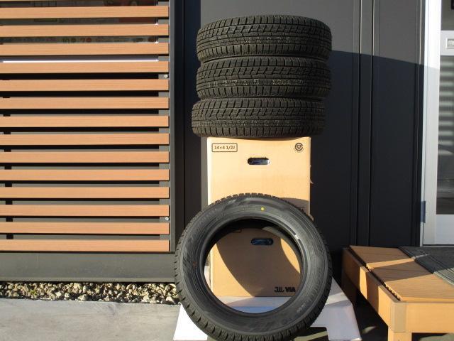 ちょっとブレイク。ノーマルタイヤとスタッドレスタイヤって？