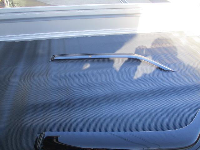 新車架装！スズキキャリイトラック　フロアマット、荷台マット、リアゲートチェーン、アングルポストプロテクター取付
