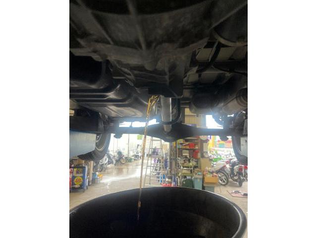 スズキ　キャリイトラック　ミッションオイル交換　亀山市タイヤ交換　亀山市オイル交換　亀山市カーセキュリティー