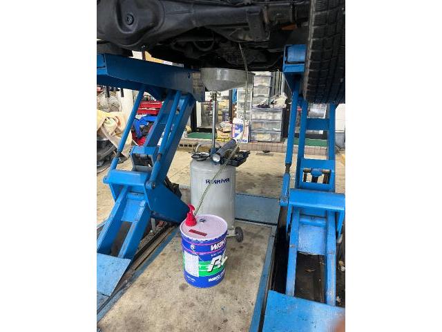 スズキ　キャリイトラック　ミッションオイル交換　亀山市タイヤ交換　亀山市オイル交換　亀山市カーセキュリティー